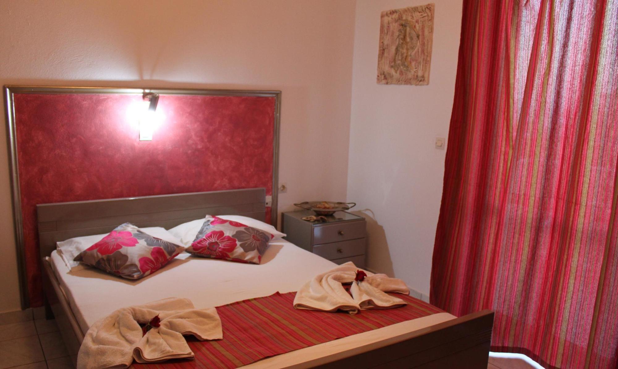 Silver Sun Studios & Apartments มาเลีย ภายนอก รูปภาพ
