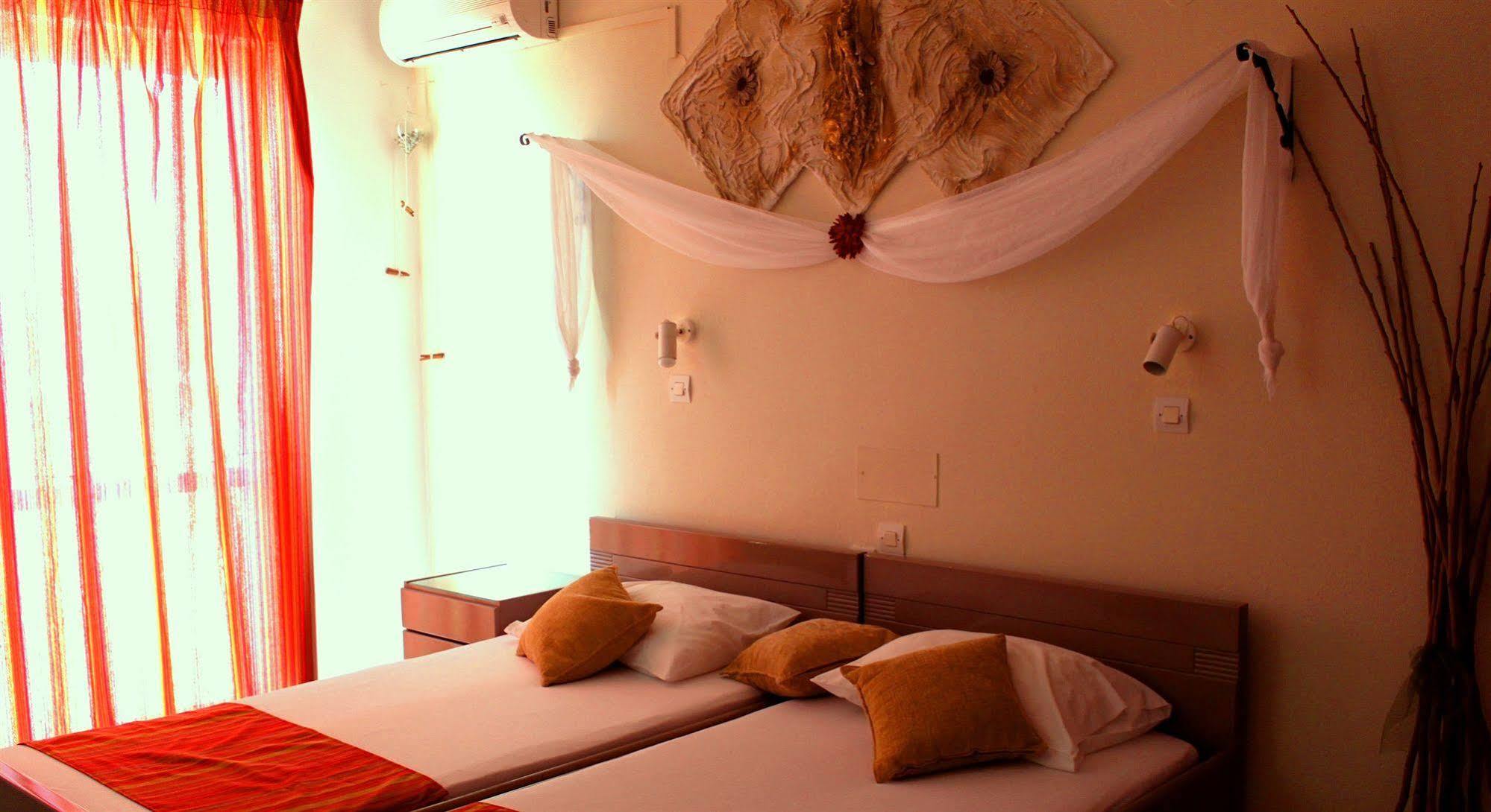 Silver Sun Studios & Apartments มาเลีย ภายนอก รูปภาพ